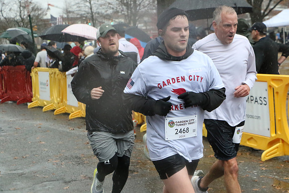 Finish5Mile_1045