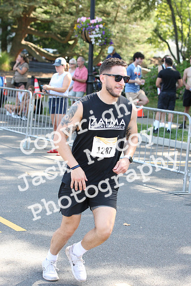 Finish_2585
