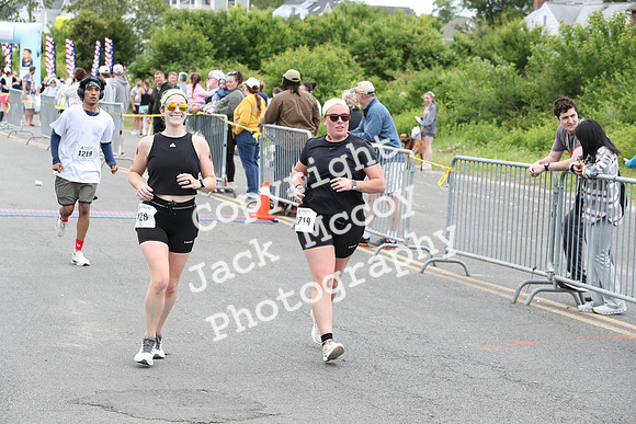 FinishHalf_2440