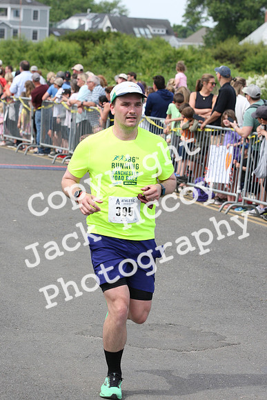 FinishHalf_1044