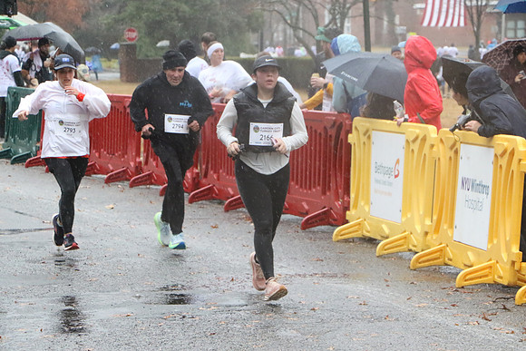 Finish5Mile_1559