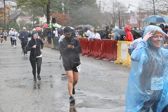 Finish5Mile_1502