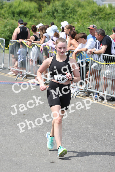 FinishHalf_2099