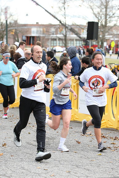 5MileFinish_1220