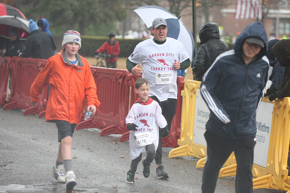 FinishFunRun_0503