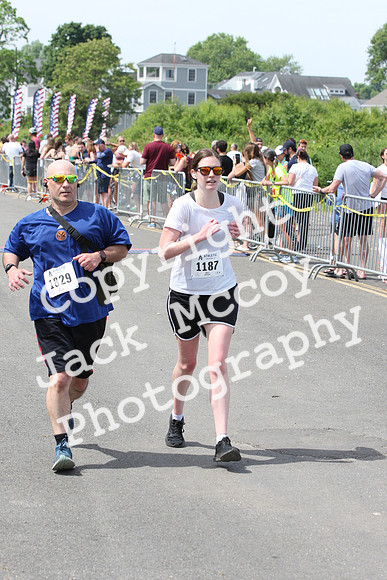 FinishHalf_2123