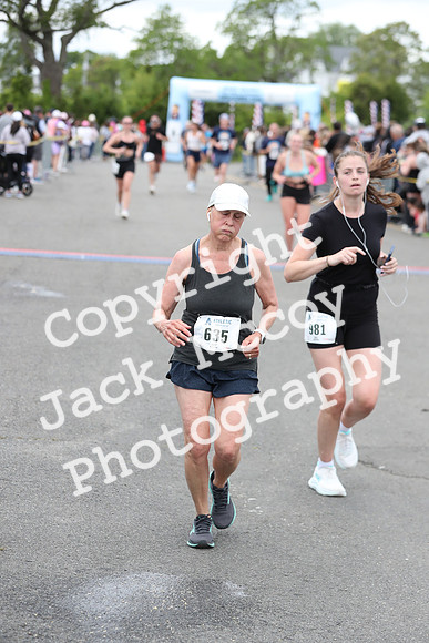FinishHalf_1716