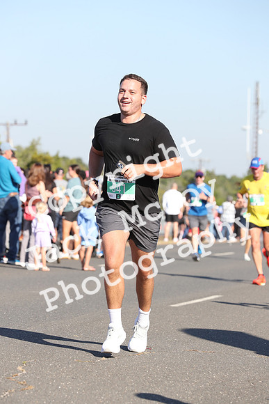 FinishHalf_0122