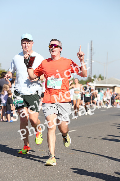 FinishHalf_0324