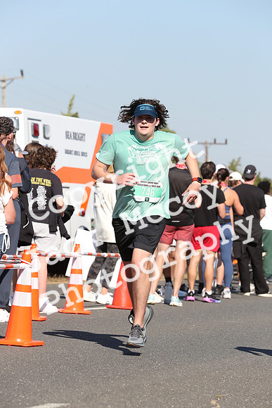 FinishHalf_0504