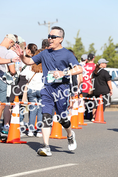 FinishHalf_0573