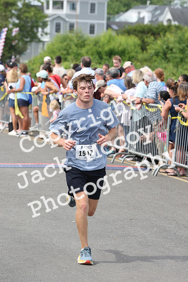 FinishHalf_1136