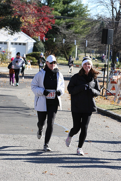 5MileFinish_2429