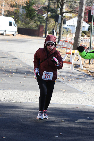 5MileFinish_2419