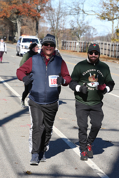 5MileFinish_2452