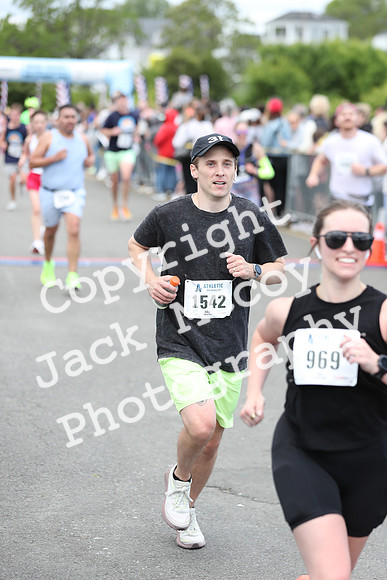 FinishHalf_1022