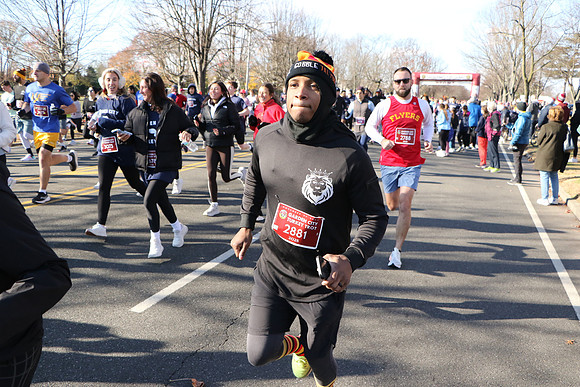 Start5Mile_0077