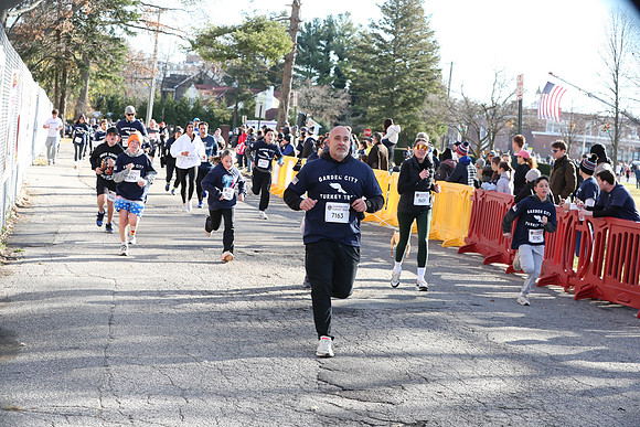 FinishFunRun_0325