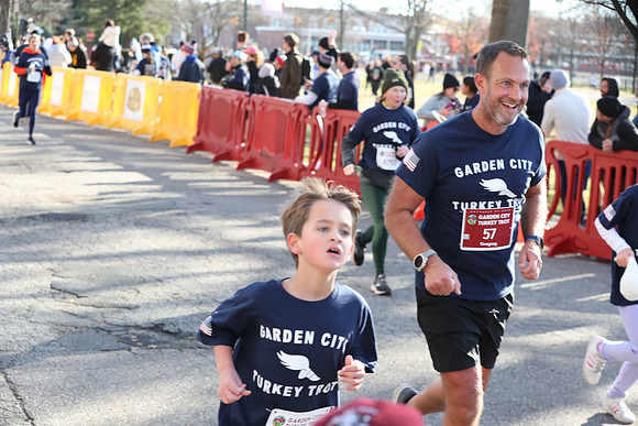FinishFunRun_0458