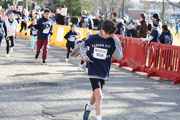 FinishFunRun_0545
