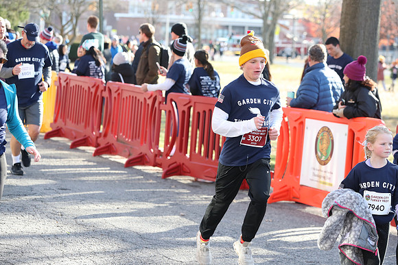 FinishFunRun_0553