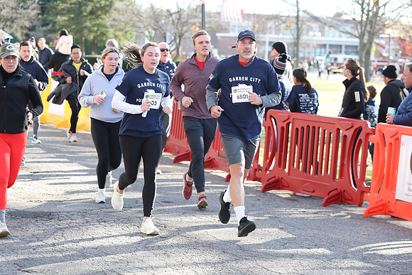 FinishFunRun_0556
