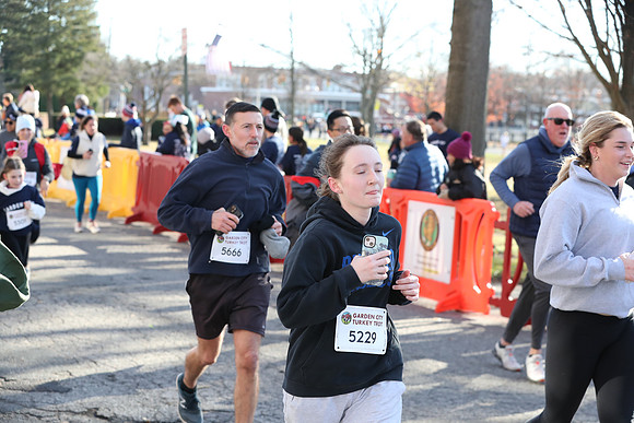 FinishFunRun_0560