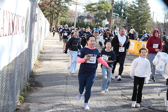 FinishFunRun_0666