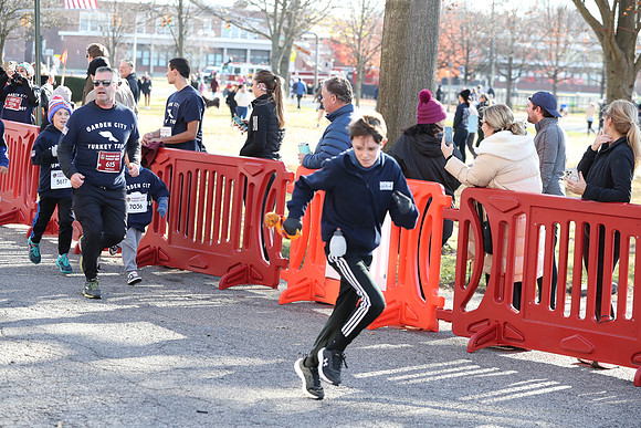 FinishFunRun_1036