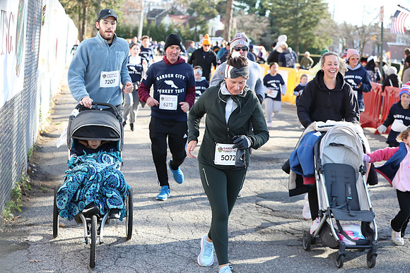 FinishFunRun_1041