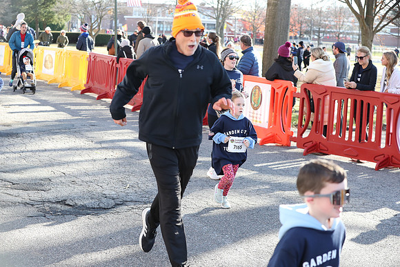 FinishFunRun_1050
