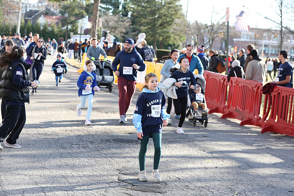 FinishFunRun_1053