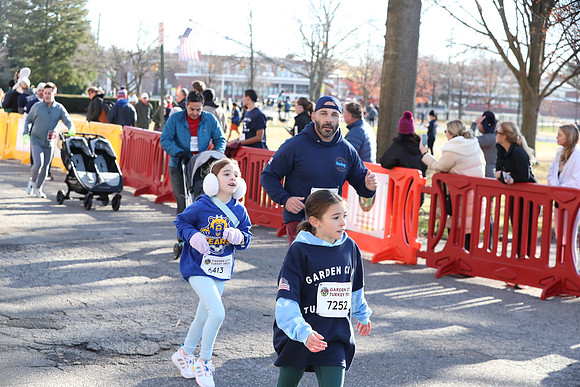 FinishFunRun_1058