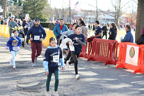 FinishFunRun_1054