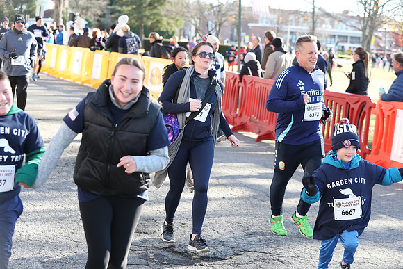FinishFunRun_1064