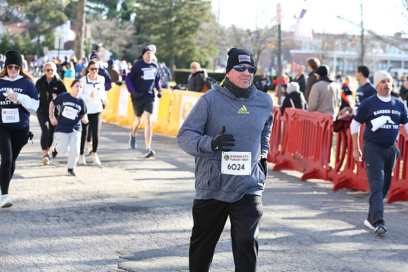 FinishFunRun_1068