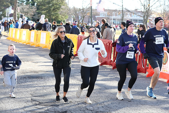 FinishFunRun_1073