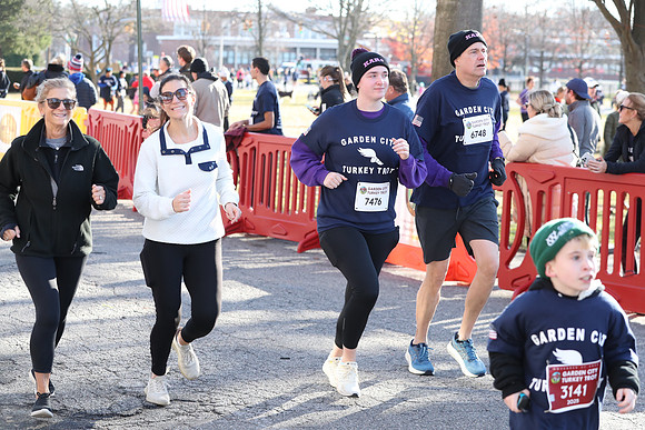 FinishFunRun_1074
