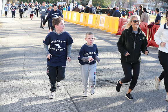 FinishFunRun_1075