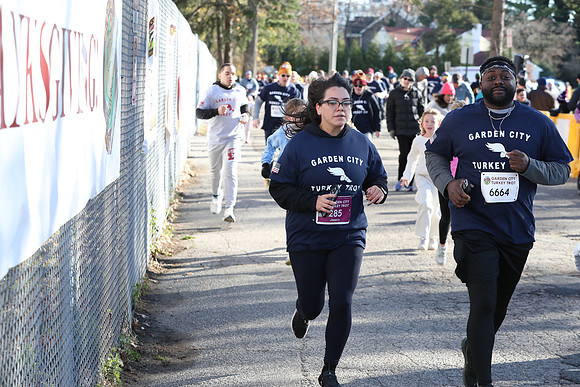 FinishFunRun_1085