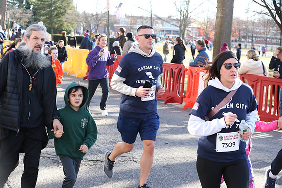 FinishFunRun_1180