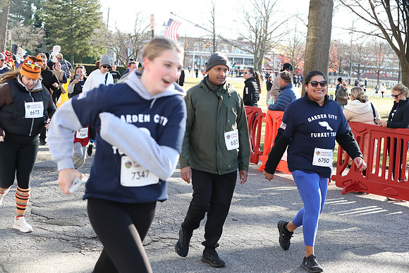 FinishFunRun_1196