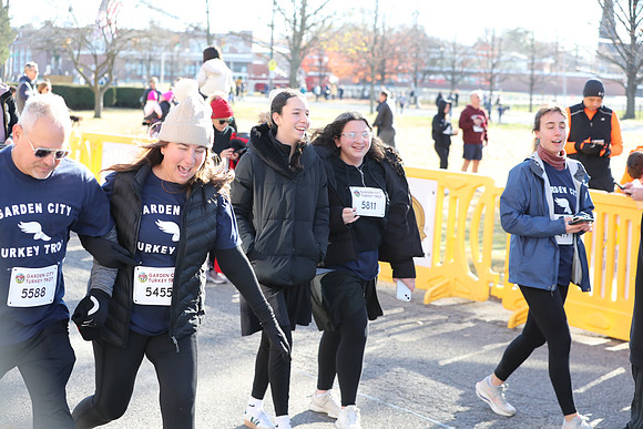 FinishFunRun_1571