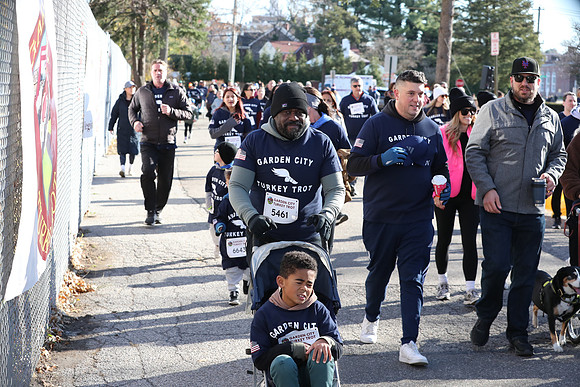 FinishFunRun_1584