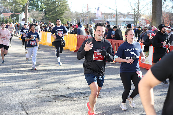 Finish5Mile_0597