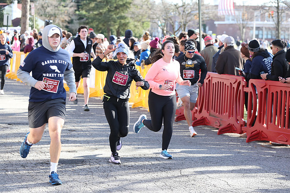 Finish5Mile_0976
