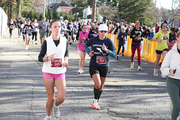 Finish5Mile_1012