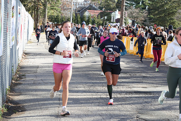 Finish5Mile_1011