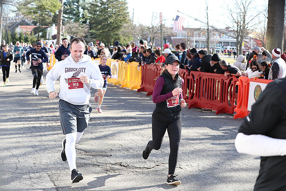 Finish5Mile_1052