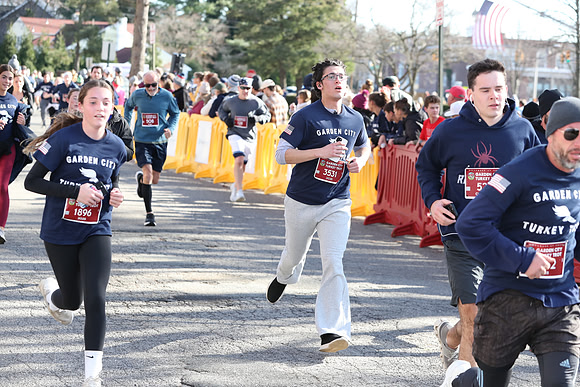 Finish5Mile_1058